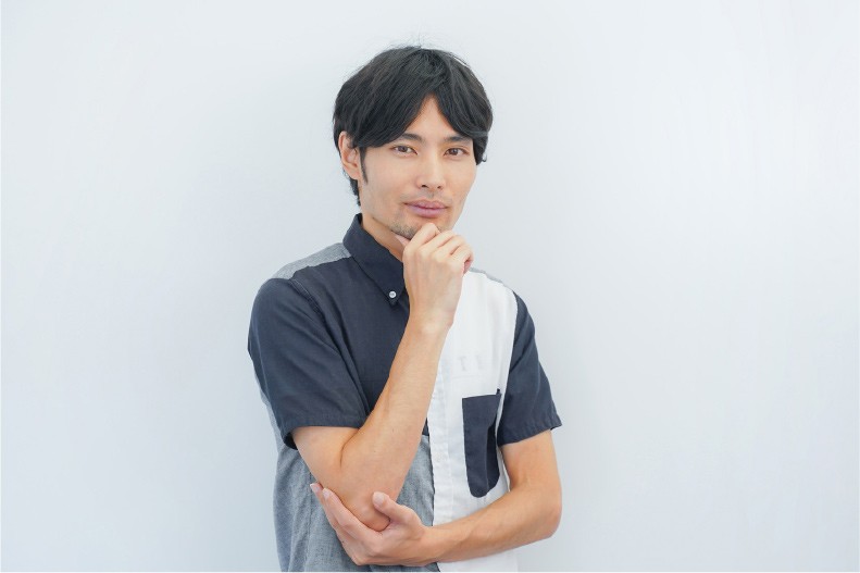 山本 史